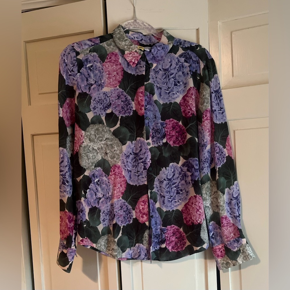 Vintage silk blouse Paris Atelier beautiful floral pattern size 4